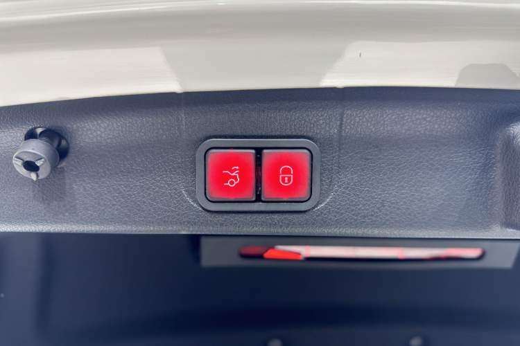 Used Mercedes-Benz C-Class 2023 C 260 L Sport Edition 4MATIC
