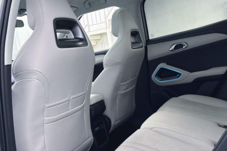 Used BYD Yuan UP 2024 401KM Beyond Edition Interior 6