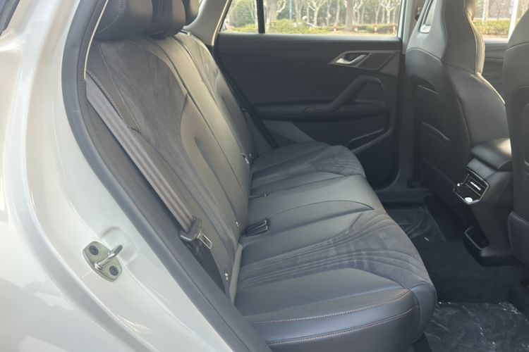 Used Roewe D5X DMH 2024 135 Flagship Edition
