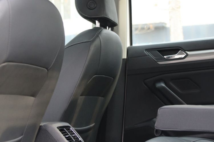 Used Volkswagen Lamando 2015 280TSI DSG Comfort Edition
