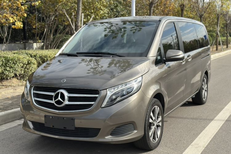 Used Mercedes-Benz V-Class 2017 V 260 Avantgarde Edition