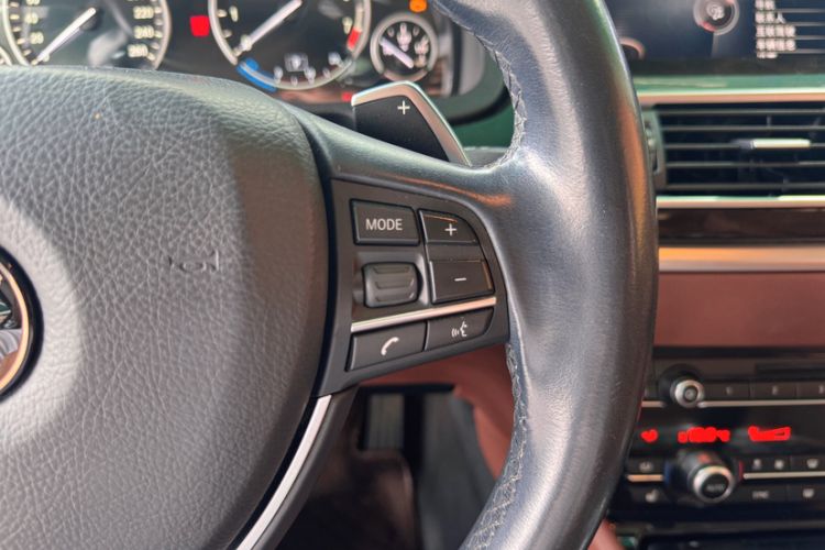 Used BMW 5 Series GT 2015 535i Leading Model