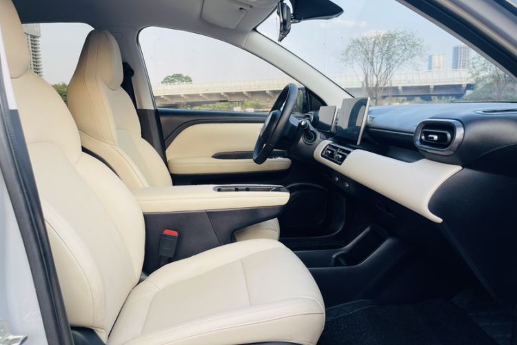 Used Wuling Bingo PLUS 2024 510 km Flagship Edition Four-Seater Version Interior 3