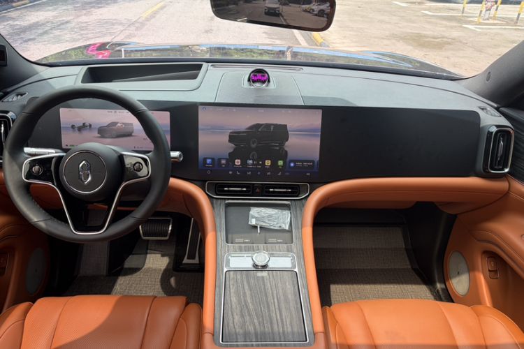 Used Hima AITO M9 2025 Pure Electric Ultra Version 100 kWh 6-Seater Model Interior 5