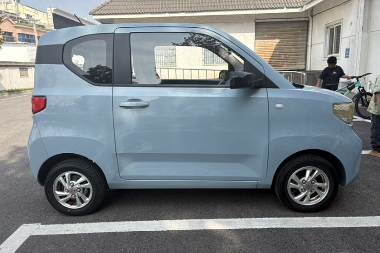 Used Wuling Hongguang MINIEV 2020 Enjoyment Model Lithium Iron Phosphate Exterior 3