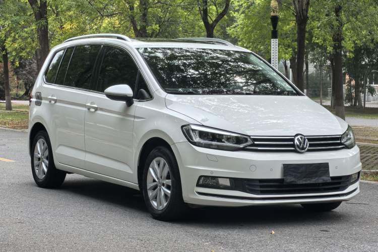 Used Volkswagen Touran 2016 Volkswagen Touran L 280TSI DSG Comfort Edition
