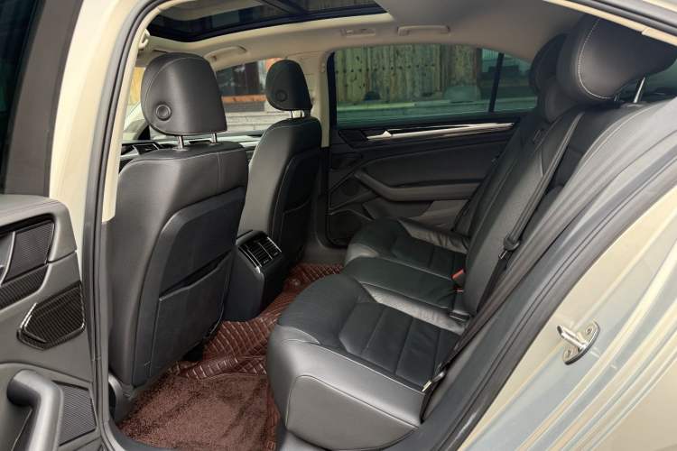 Used Volkswagen Phideon 2018 Revised Version 380TSI Two-Wheel Drive Business Edition