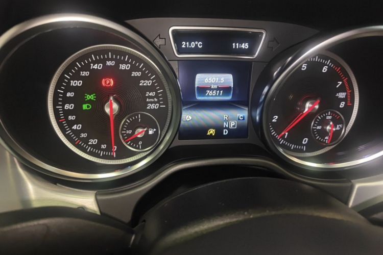 Used Mercedes-Benz GLE Coupe 2017 GLE 320 4MATIC Coupe SUV Odometer Close Up