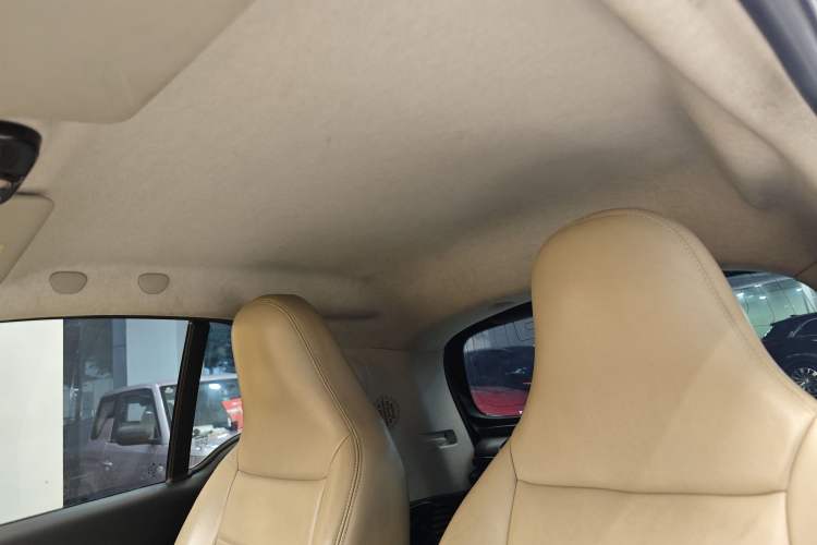 Used smart fortwo 2015 1.0L 52 kW hardtop Dynamic version