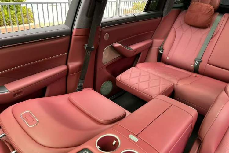 Used Hima AITO M8 2025 Model Pure Electric Max+ Five-Seat Long-Range Version