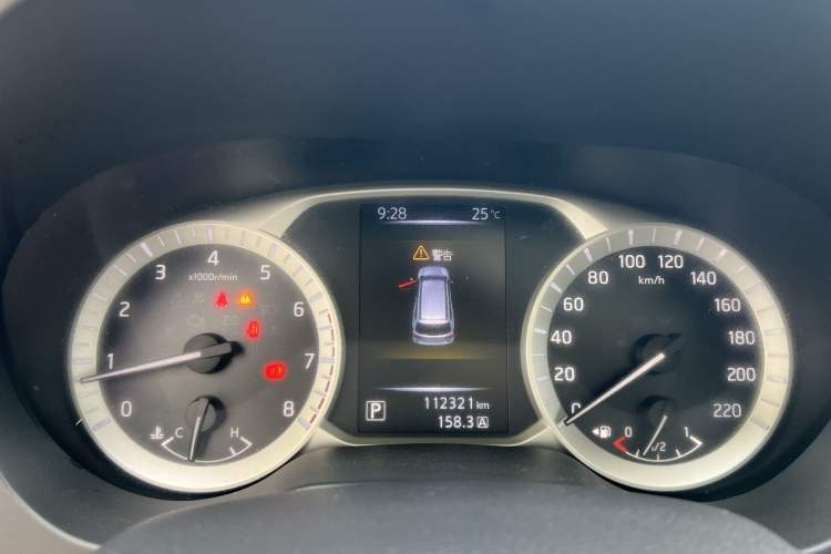 Used Nissan Terra 2020 2.5L XL Upper Automatic Two-Wheel Drive Luxury Edition Odometer Close Up