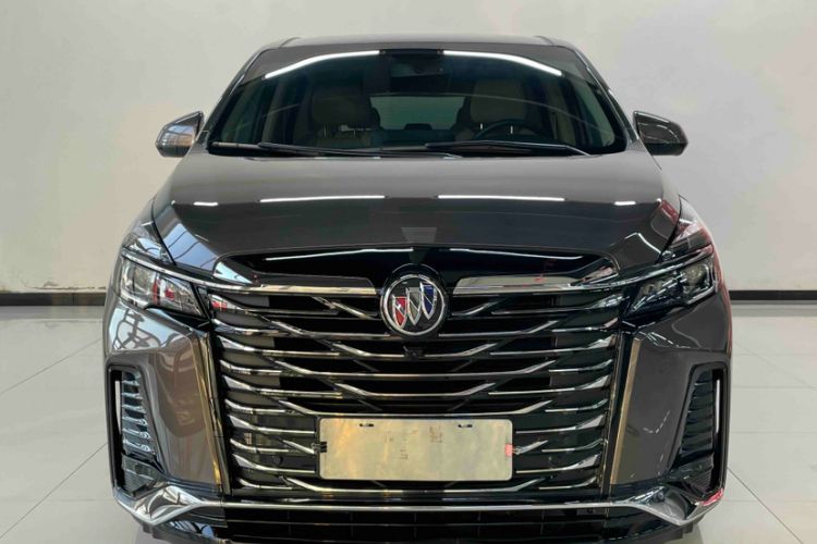 Used Buick GL8 2023 Facelifted Land Cruiser Executive Luxury Version