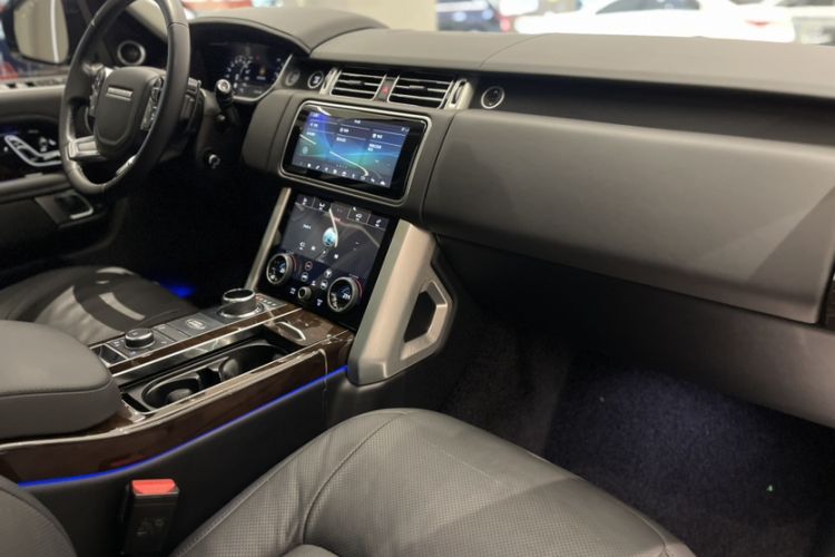 Used Land Rover Range Rover 2021 3.0 L6 Century Extended Classic Edition
