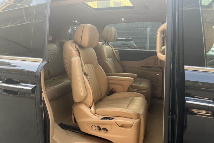 Used VOYAH Dream 2022 Low-Carbon Edition Plus Intelligent Driving Package Interior 8