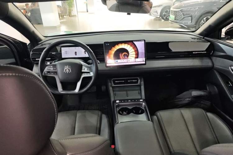 Used BYD Qin L 2025 EV 545KM Beyond Version Interior 1