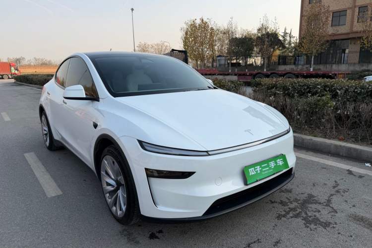 Used Tesla Model Y 2025 Rear-Wheel Drive First Edition