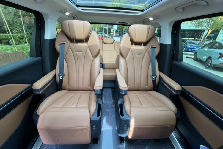 Used Hongqi HQ9 PHEV 2024 2.0T Four-Wheel Drive Business Edition Interior 11