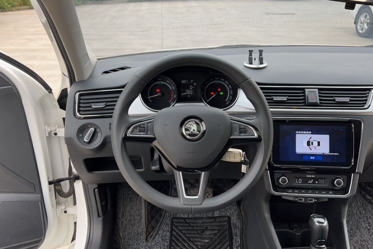 Used Skoda Rapid 2020 1.5L Automatic Comfort Edition
