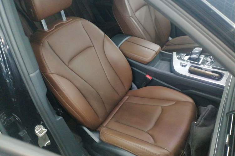 Used Audi Q7 2016 3.0 TFSI 7 seats parallel import
