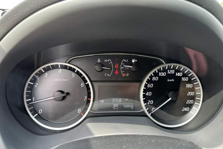 Used Nissan Sylphy 2021 Classic 1.6XE CVT Comfort Edition Odometer Close Up