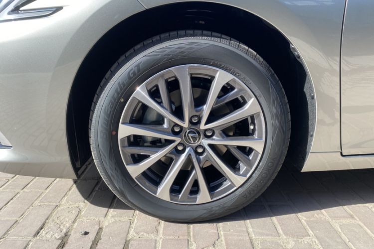 Used Lexus ES 2025 200 Premium Edition
