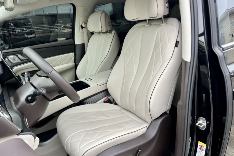 Used Denza D9 2024 DM-i 980 Four-Wheel Drive Prestige Model