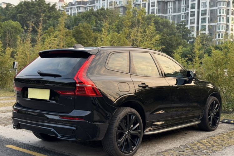 Used Volvo XC60 New Energy 2025 Plug-in Hybrid Long-Range All-Wheel Drive Zhiyuan Extreme Night Black Edition