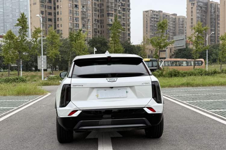 Used Cadillac OPTIQ 2024 Standard Range Version
