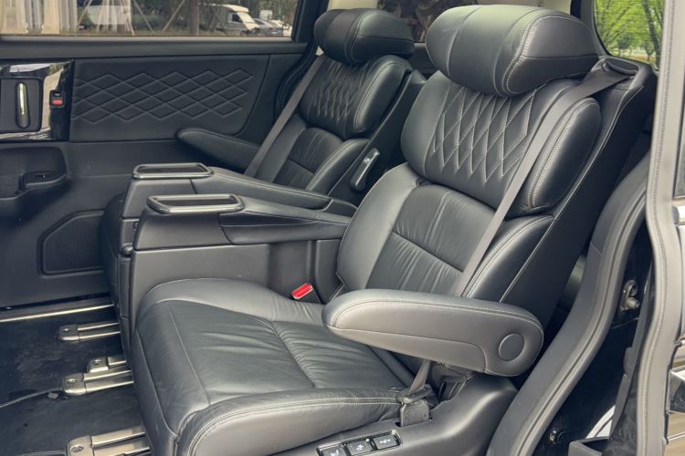 Used Honda Elysion 2019 2.0L Hybrid Luxury Edition Left Rear Seat