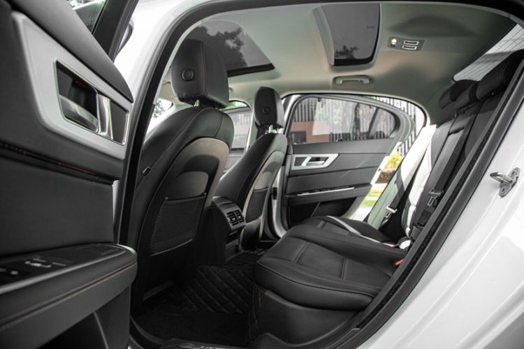 Used Jaguar XEL 2019 2.0T 200 PS Deluxe Edition