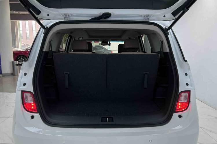 Used Buick GL6 2021 323T Mild Hybrid Connect Prestige Model
