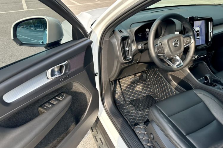 Used Volvo XC40 2023 B3 Smart & Stylish Edition