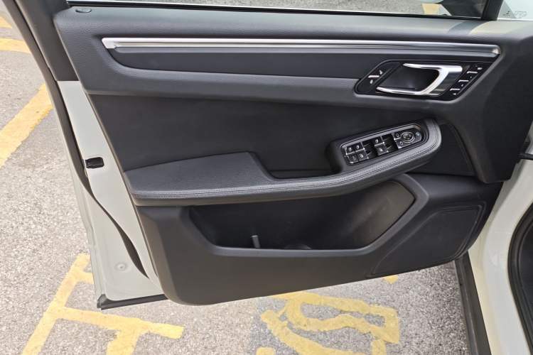 Used Porsche Macan 2017 Macan 2.0T