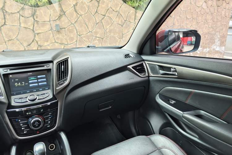 Used Changan CS75 2014 1.8T Automatic Elite Model China IV Standard