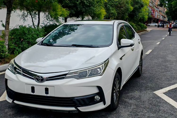 Used Toyota Corolla 2017 Revised Version 1.2T S-CVT GL-i