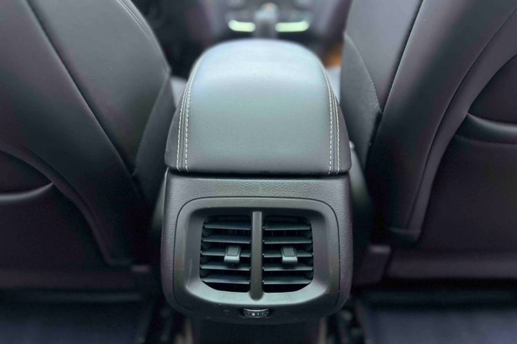 Used Jeep Cherokee 2016 2.0L Superior Edition