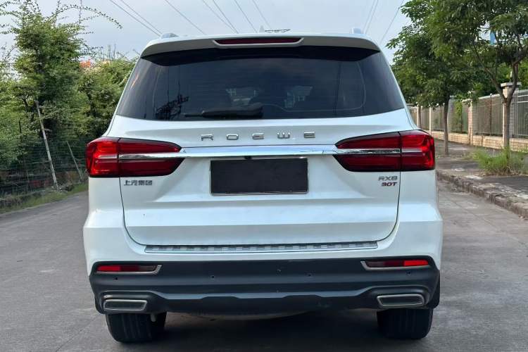 Used Roewe RX8 2019 30T Smart Connectivity Two-Wheel Drive Supreme Flagship Edition
