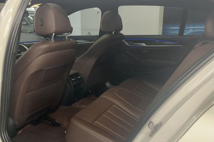 Used BMW 5 Series 2019 Restyled 525Li M Sport Package Interior 4