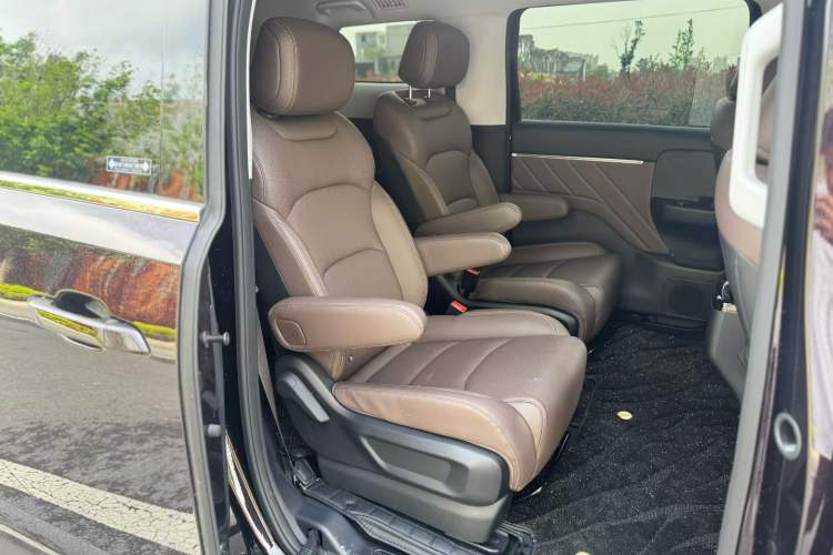 Used Wuling Starlight 730 2025 Model Pure Electric 500km Luxury Edition