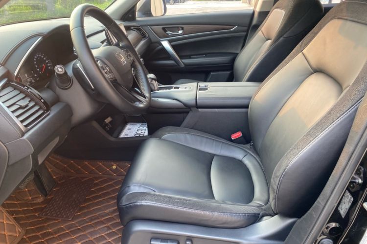 Used Honda Avancier 2017 240TURBO Two-Wheel Drive Luxury Edition Interior 2