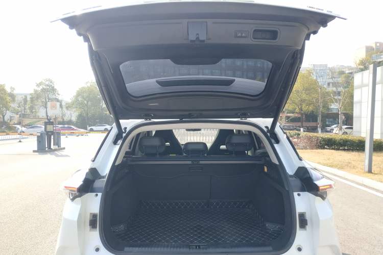 Used NETA U 2022 NETA U-Ⅱ 400 Lithium-Ion Battery