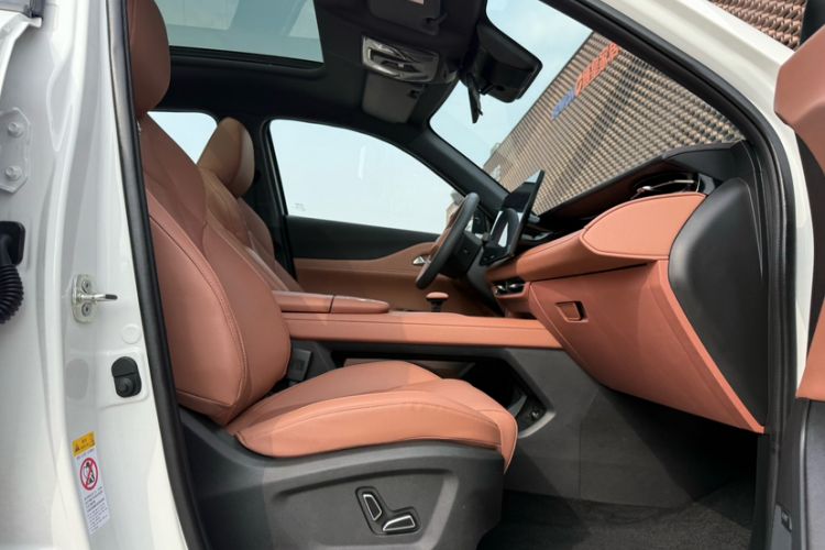 Used Changan UNI-Z 2025 1.5T Premium Edition
