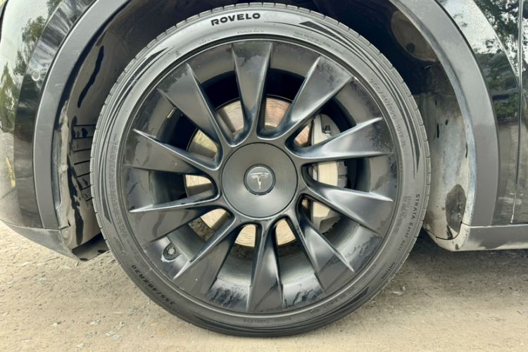 Used Tesla Model Y 2021 Standard Range Rear-Wheel Drive Version
