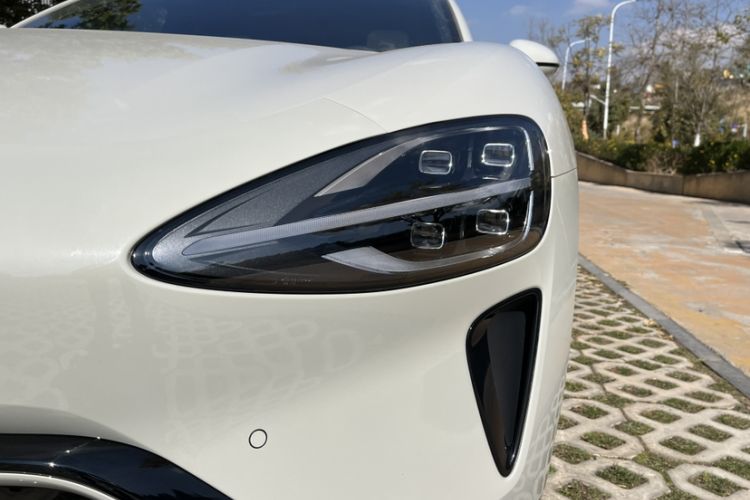 Used Xiaomi Auto SU7 2024 Rear-Drive Standard Founder Edition
