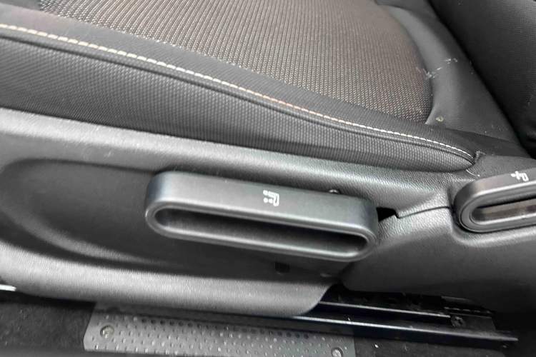 Used MINI 2021 1.5T ONE Interior 4