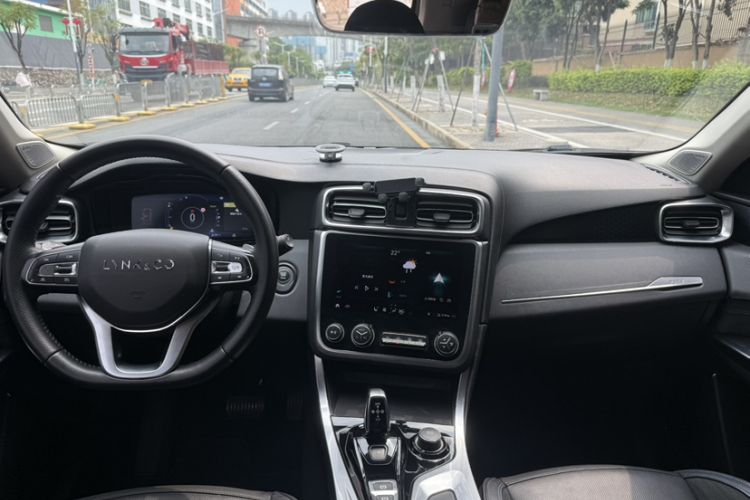 Used Lynk & Co 01 EM-P 2018 1.5T PHEV JingPro National Emission Standard V Interior 3