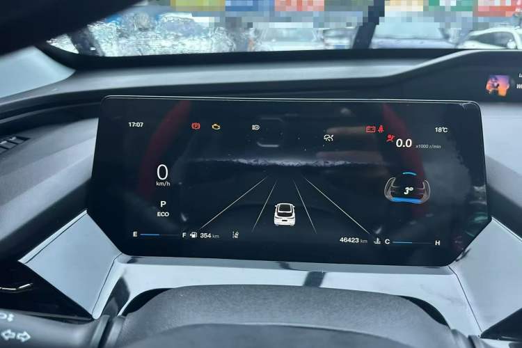 Used Oshan Z6 2022 Blue Whale 1.5T DCT Smart Navigation Model
