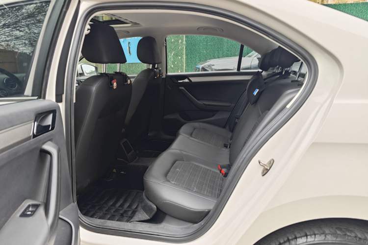 Used Volkswagen Jetta 2017 1.5L Automatic Comfort Model