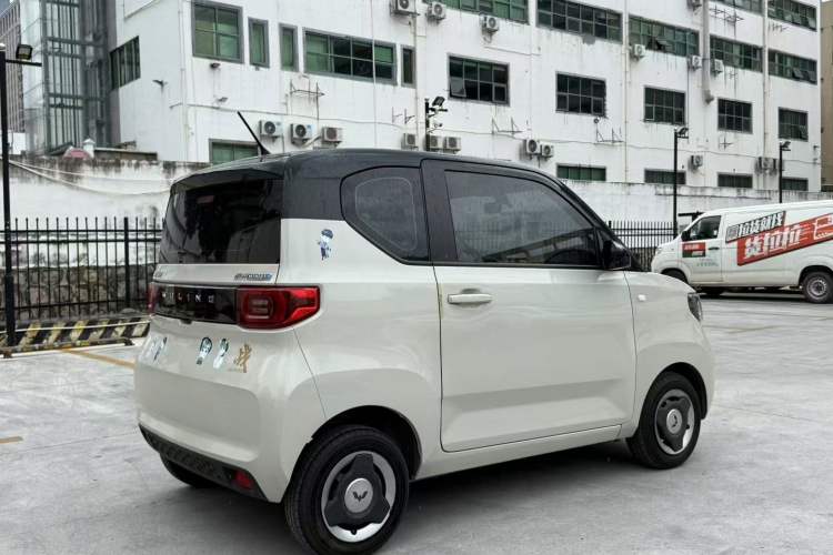 Used Wuling Hongguang MINIEV 2022 Macaron Premium Model – Lithium Iron Phosphate