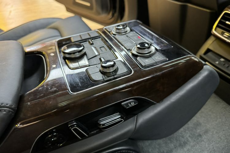 Used Audi A8 2016 A8L 45 TFSI quattro Luxury Edition Interior 10